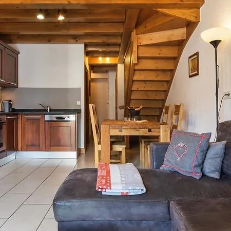 Apartmán Chateau - Charming In The Center With 3 Bedrooms - By Cozee *