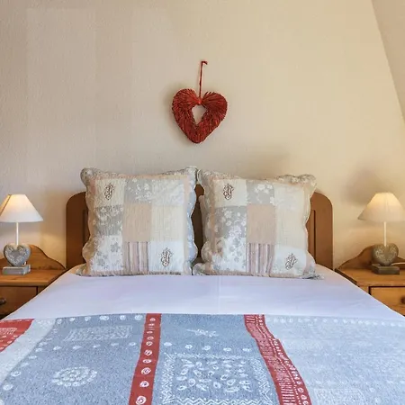 Apartmán Chateau - Charming In The Center With 3 Bedrooms - By Cozee