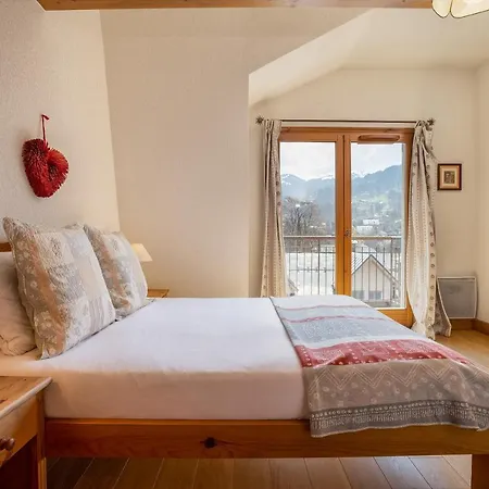 Apartment Chateau - Charming In The Center With 3 Bedrooms - By Cozee *