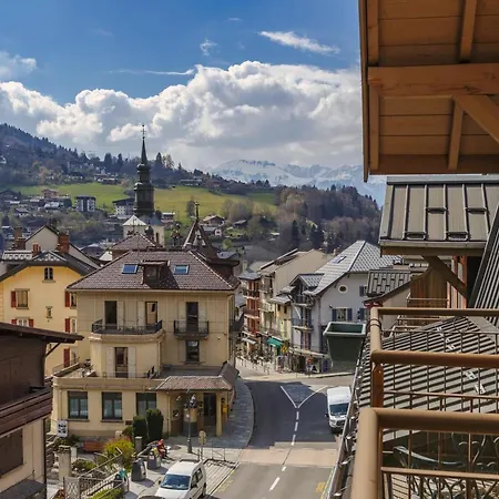 Chateau - Charming In The Center With 3 Bedrooms - By Cozee